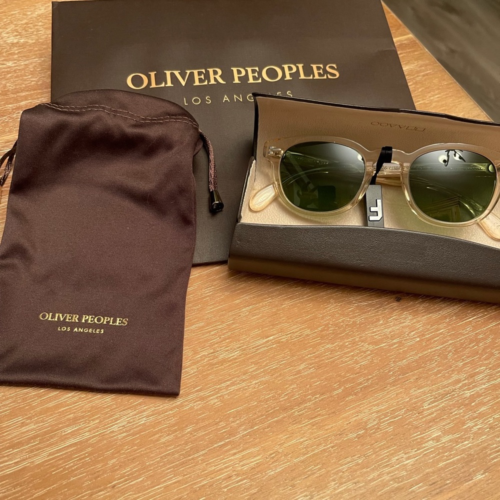 Oliver Peoples sunglasses 😎 unisex